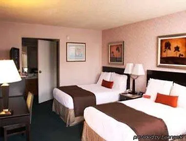 *** Hotel Ramada By Wyndham Culver City Los Angeles United States