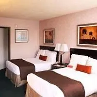 Ramada By Wyndham Culver City Los Angeles Hotel