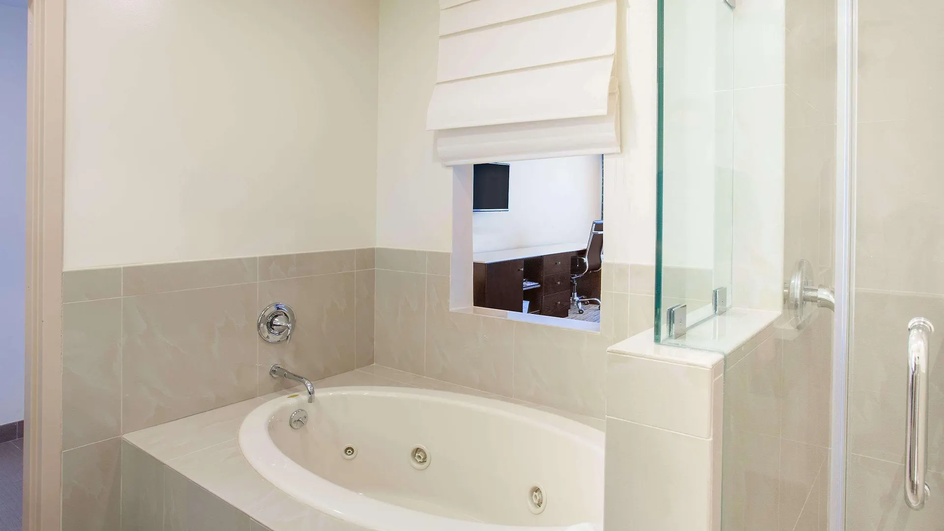 Ramada By Wyndham Culver City Los Angeles Hotell