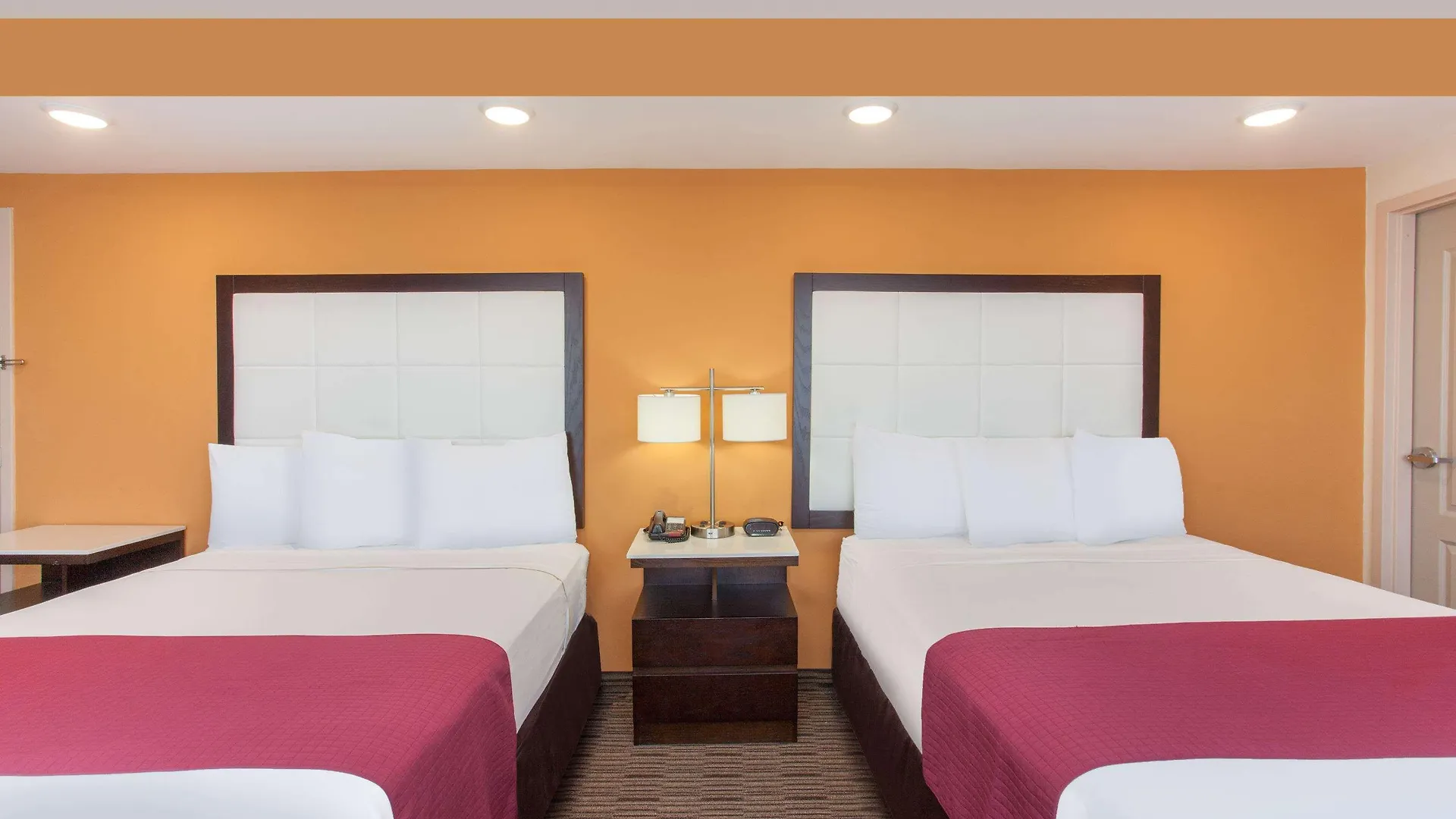 Ramada By Wyndham Culver City Los Angeles