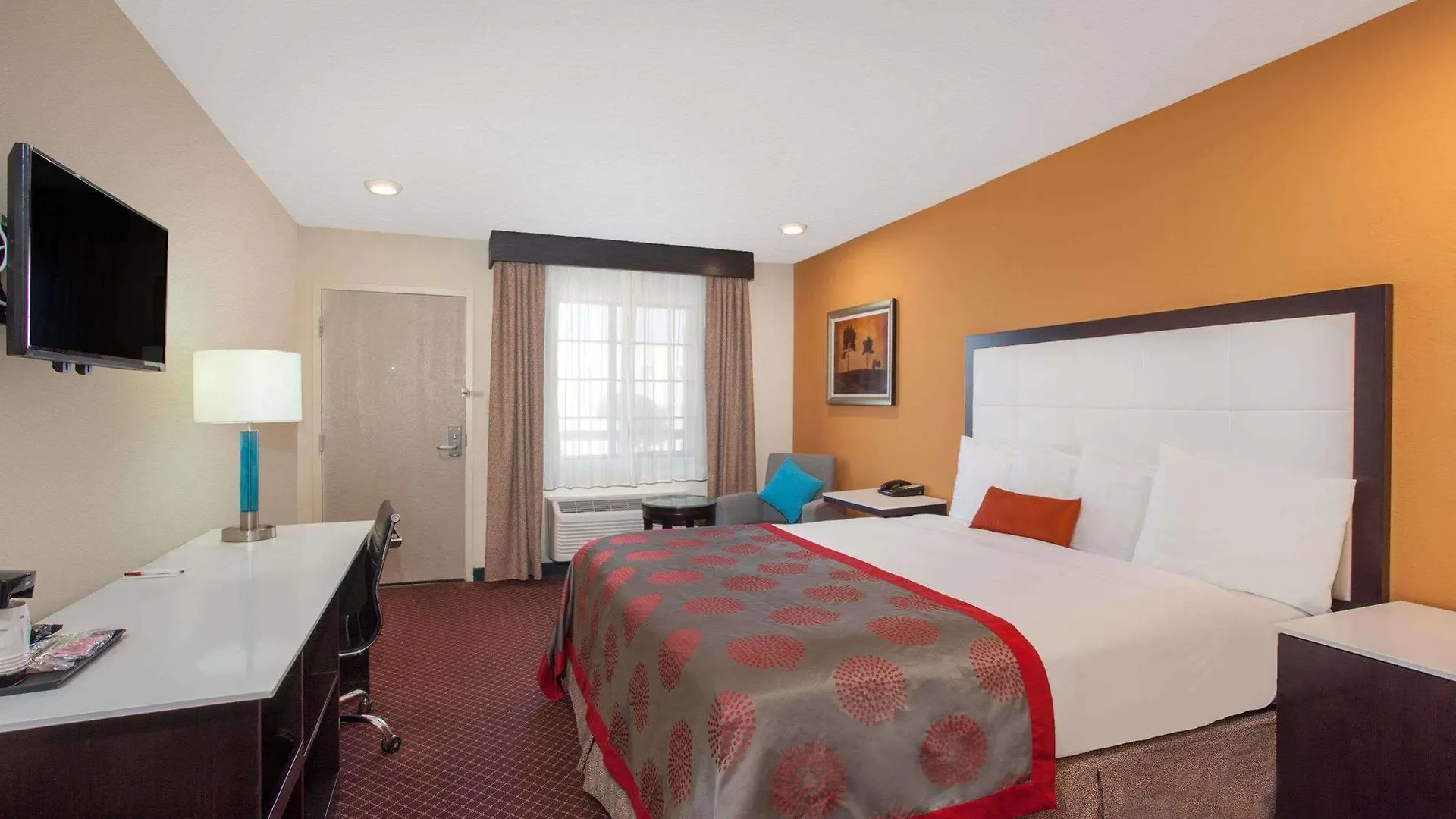 Ramada By Wyndham Culver City Los Angeles 3*,